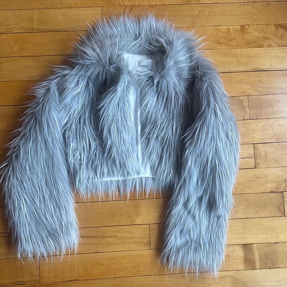 Faux Fur Crop Jacket - Light Gray White